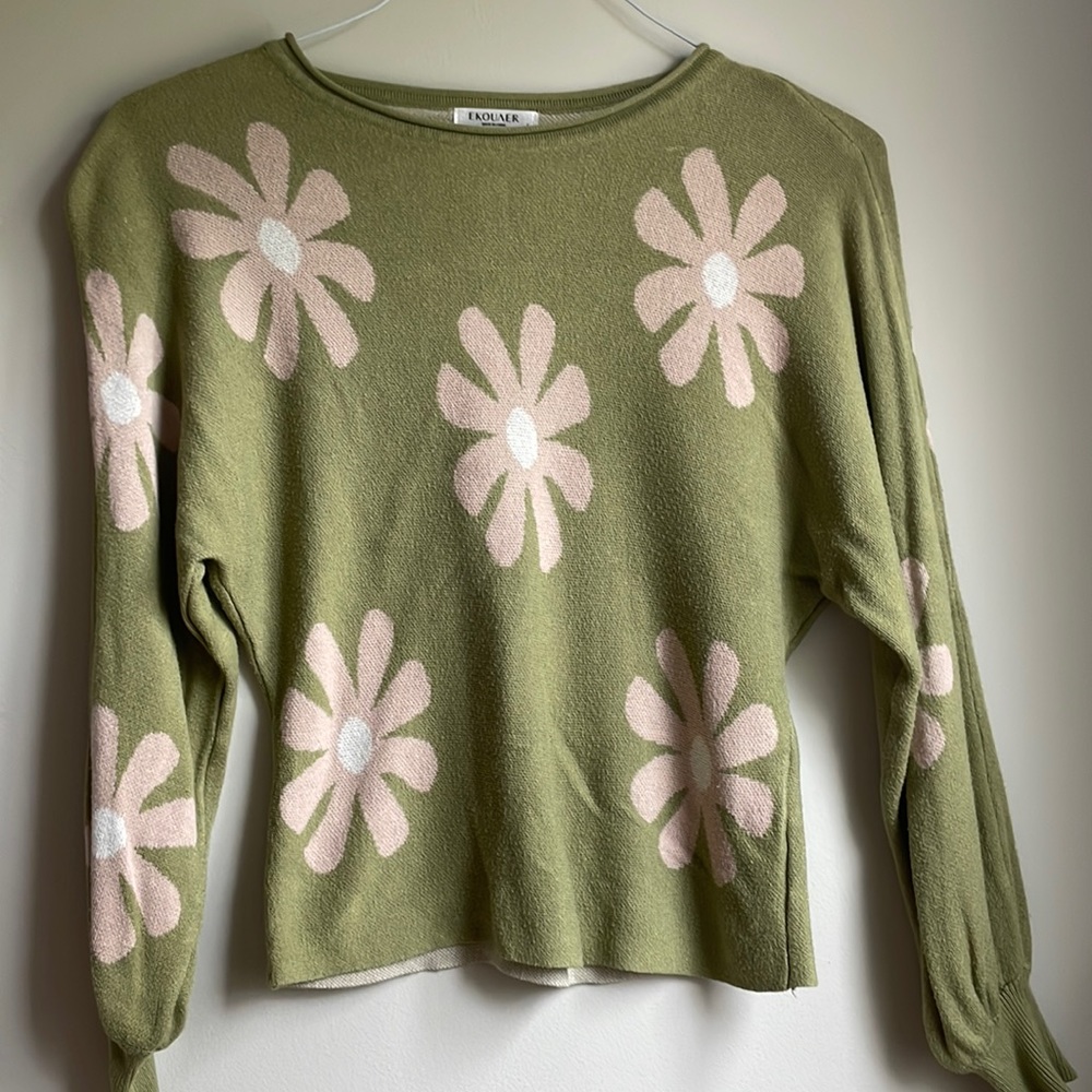 Retro floral sweater